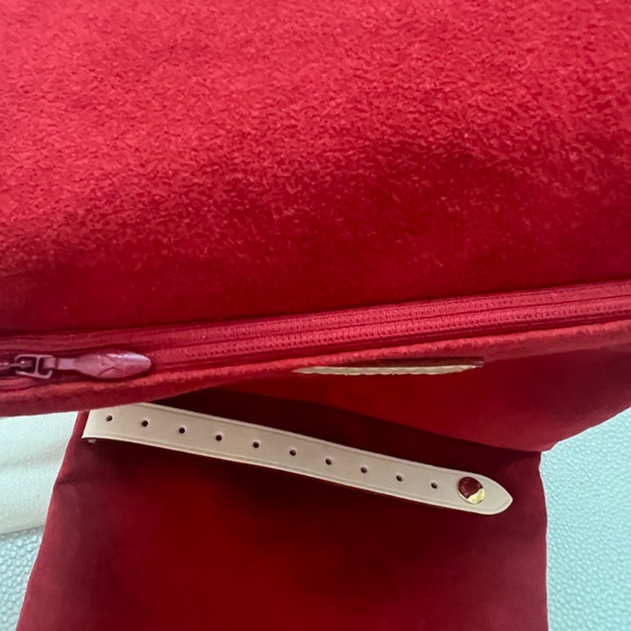 Nwt Louis Vuitton monogram nice jewelry.  never used.Perfect condition - Picture 7 of 8